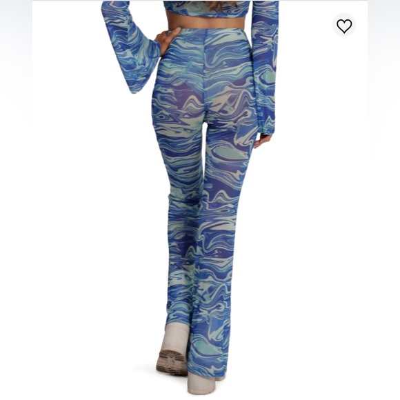 Keepin' It Swirly iheartraves set - Picture 4 of 4